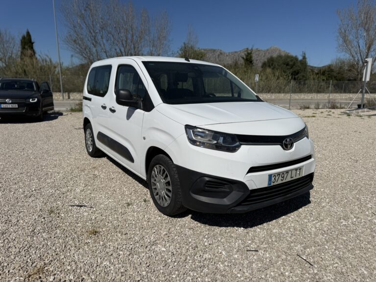 TOYOTA PROACE CITY 5 PLAZAS